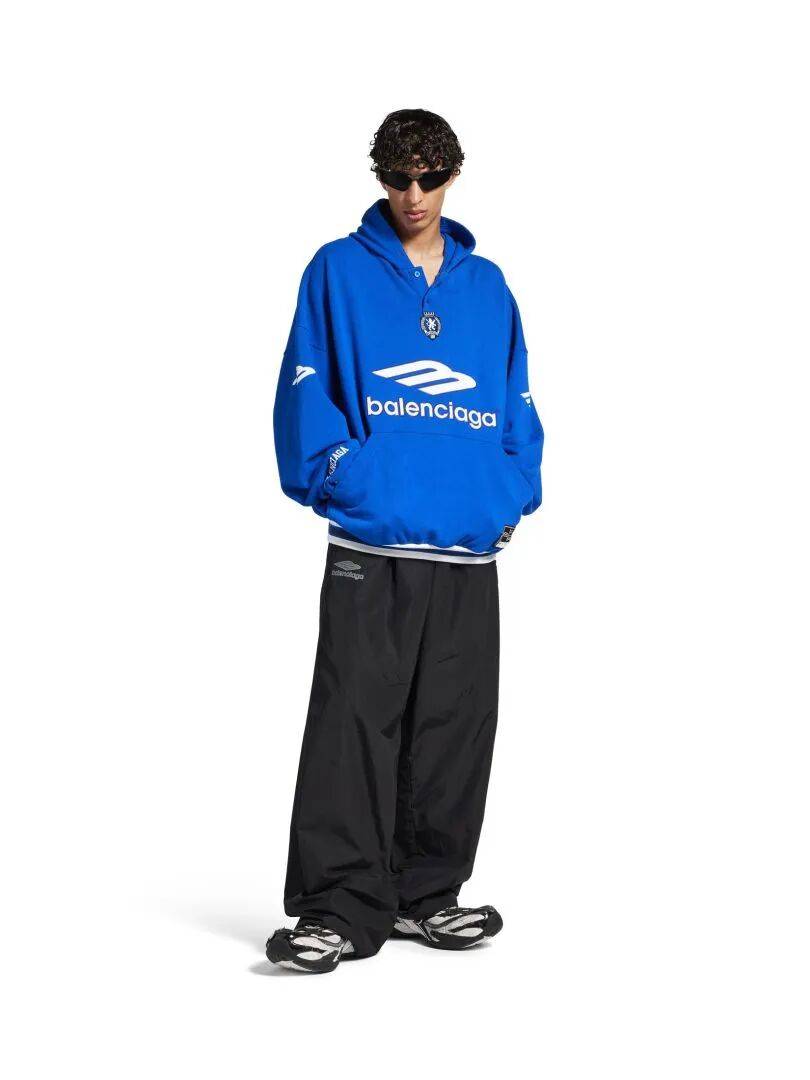 BALENCIAGA 首个橄榄球系列 | Audi Sport F1概念赛车发布 | Heron Preston 回归重掌品牌